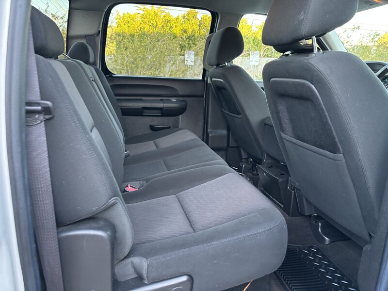 2013 Chevrolet Silverado 2500HD photo 31