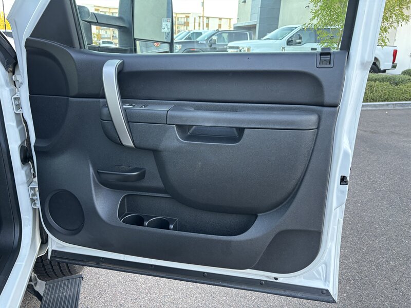 2013 Chevrolet Silverado 2500HD photo 24