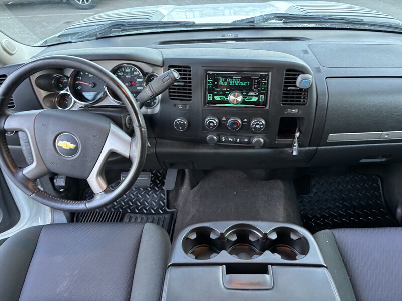2013 Chevrolet Silverado 2500HD photo 22