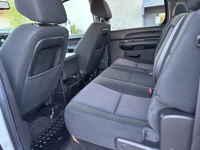 2013 Chevrolet Silverado 2500HD photo 35
