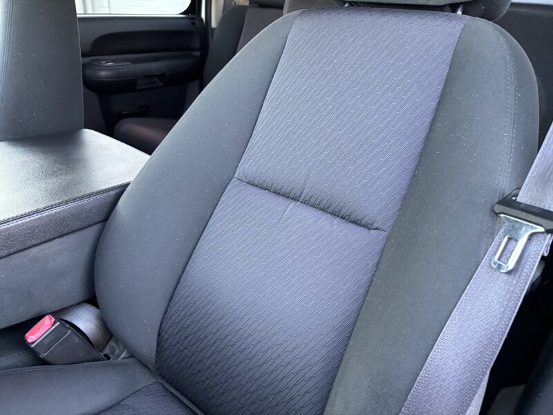 2013 Chevrolet Silverado 2500HD photo 13