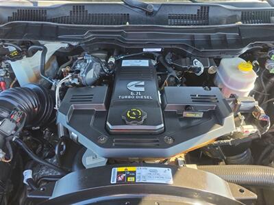 2018 RAM 3500 6-SPEED MANUAL DUALLY DIESEL TRUCK 4WD 6-SPD TRUCK   - Photo 6 - Scottsdale, AZ 85257