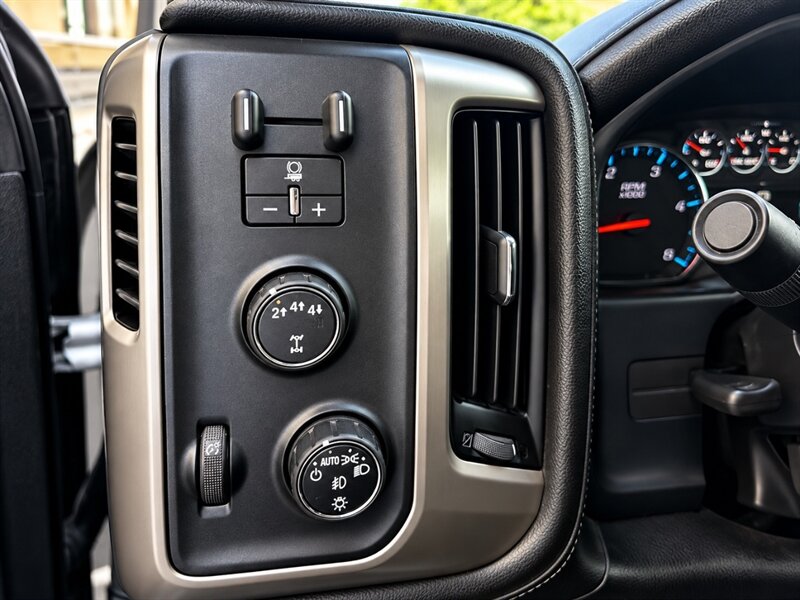 2018 GMC Sierra 3500 Denali DUALLY DIESEL TRUCK 4WD GMC SIERRA 3500 4X4 - Photo 13 - Scottsdale, AZ 85257