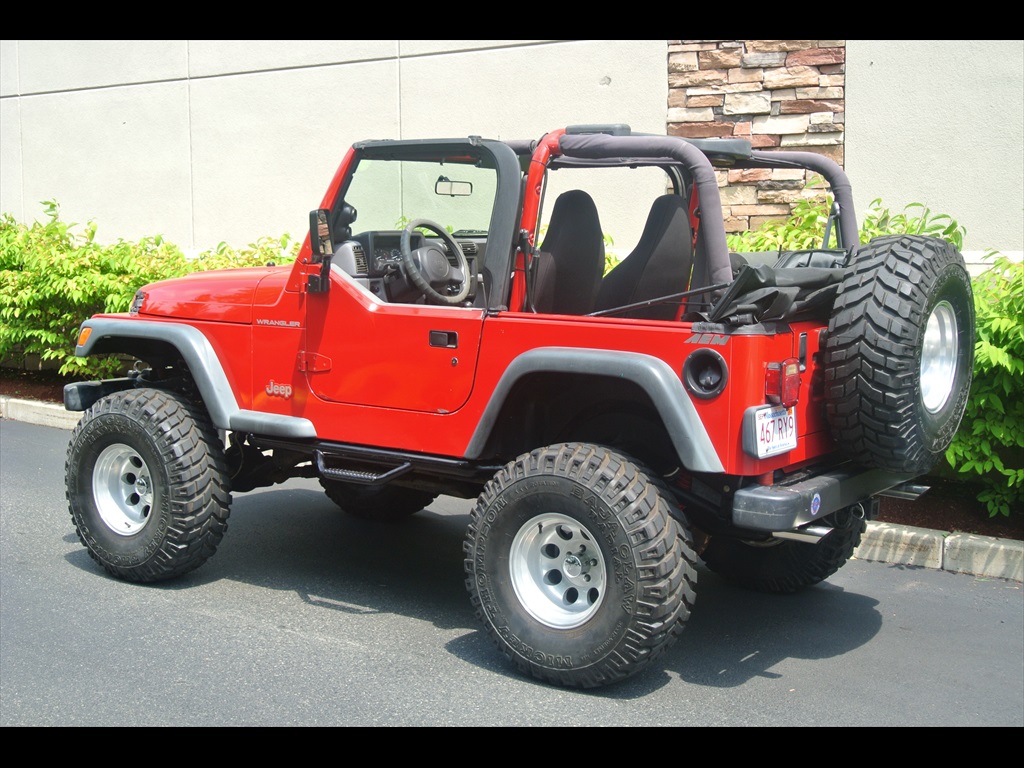 1997 Jeep Wrangler SE   - Photo 12 - Framingham, MA 01702