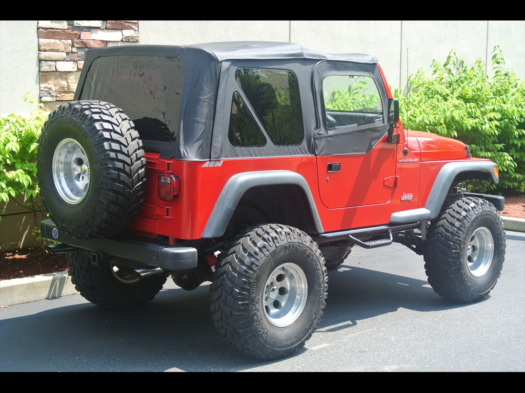 1997 Jeep Wrangler SE   - Photo 6 - Framingham, MA 01702