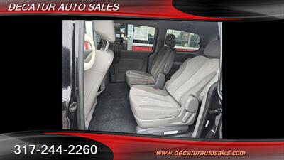 2012 Kia Sedona LX   - Photo 27 - Indianapolis, IN 46221