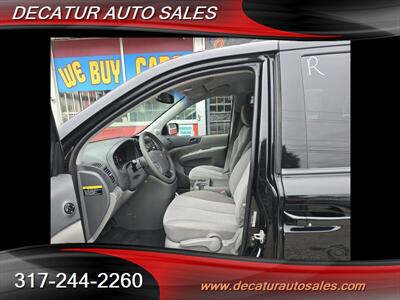 2012 Kia Sedona LX   - Photo 17 - Indianapolis, IN 46221