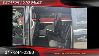 2019 Dodge Grand Caravan SXT   - Photo 7 - Indianapolis, IN 46221