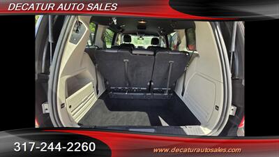 2019 Dodge Grand Caravan SXT   - Photo 8 - Indianapolis, IN 46221