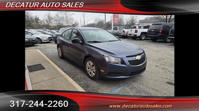 2014 Chevrolet Cruze LS Auto   - Photo 4 - Indianapolis, IN 46221