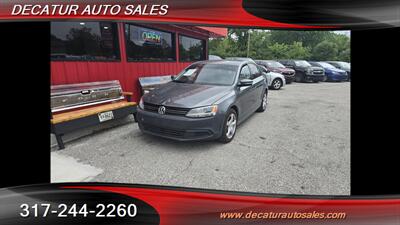 2013 Volkswagen Jetta SE   - Photo 2 - Indianapolis, IN 46221