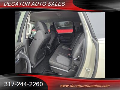2015 Chevrolet Traverse LT   - Photo 9 - Indianapolis, IN 46221