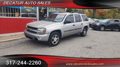 2004 Chevrolet TrailBlazer EXT LS   - Photo 2 - Indianapolis, IN 46221