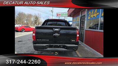 2011 Chevrolet Avalanche LT   - Photo 6 - Indianapolis, IN 46221