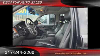 2011 Chevrolet Avalanche LT   - Photo 8 - Indianapolis, IN 46221