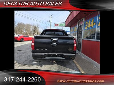 2011 Chevrolet Avalanche LT   - Photo 14 - Indianapolis, IN 46221