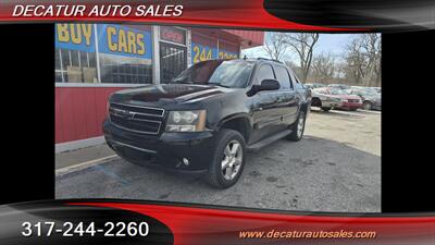 2011 Chevrolet Avalanche LT   - Photo 2 - Indianapolis, IN 46221