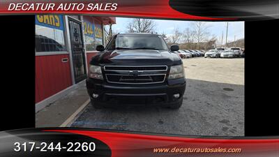 2011 Chevrolet Avalanche LT   - Photo 3 - Indianapolis, IN 46221