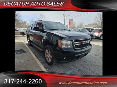 2011 Chevrolet Avalanche LT   - Photo 12 - Indianapolis, IN 46221