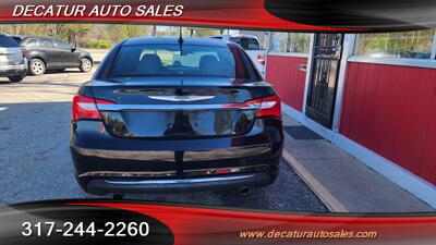 2011 Chrysler 200 Touring   - Photo 6 - Indianapolis, IN 46221