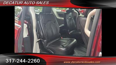 2017 Chrysler Pacifica Touring-L Plus   - Photo 11 - Indianapolis, IN 46221