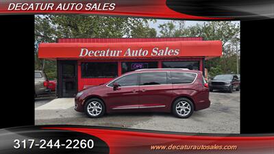 2017 Chrysler Pacifica Touring-L Plus   - Photo 1 - Indianapolis, IN 46221