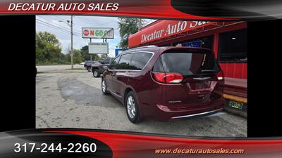 2017 Chrysler Pacifica Touring-L Plus   - Photo 7 - Indianapolis, IN 46221