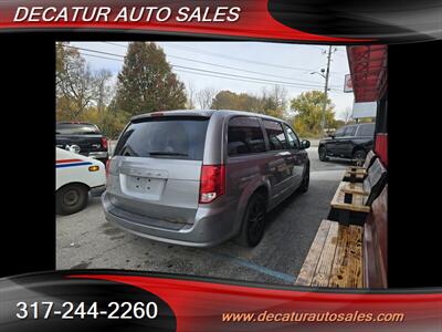 2015 Dodge Grand Caravan SE Plus   - Photo 12 - Indianapolis, IN 46221