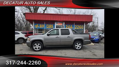 2008 Chevrolet Avalanche LT   - Photo 1 - Indianapolis, IN 46221