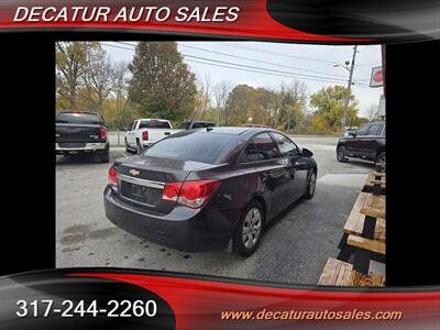 2014 Chevrolet Cruze LS Auto   - Photo 12 - Indianapolis, IN 46221