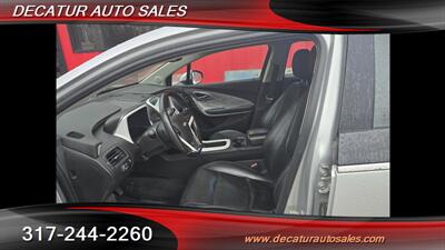 2011 Chevrolet Volt Premium   - Photo 8 - Indianapolis, IN 46221