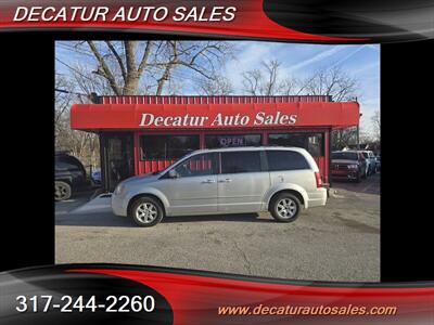 2008 Chrysler Town & Country Touring   - Photo 8 - Indianapolis, IN 46221