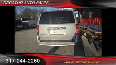 2008 Chrysler Town & Country Touring   - Photo 6 - Indianapolis, IN 46221