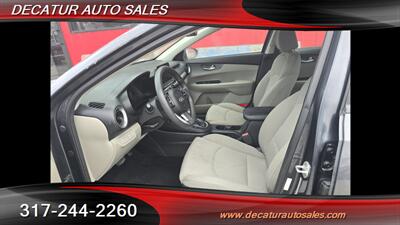 2019 Kia Forte FE   - Photo 8 - Indianapolis, IN 46221