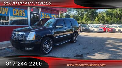 2011 Cadillac Escalade Luxury   - Photo 2 - Indianapolis, IN 46221