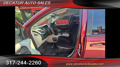 2014 Dodge Grand Caravan SXT   - Photo 9 - Indianapolis, IN 46221