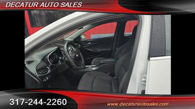 2021 Chevrolet Malibu LT   - Photo 8 - Indianapolis, IN 46221