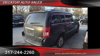 2010 Chrysler Town & Country Touring   - Photo 5 - Indianapolis, IN 46221
