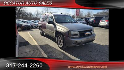 2004 Chevrolet TrailBlazer EXT LT   - Photo 4 - Indianapolis, IN 46221