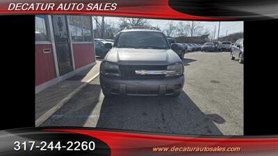 2004 Chevrolet TrailBlazer EXT LT   - Photo 3 - Indianapolis, IN 46221