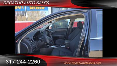 2010 Ford Fusion SE   - Photo 8 - Indianapolis, IN 46221