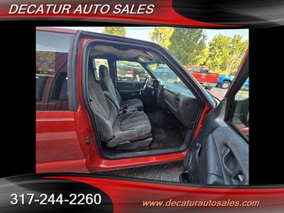 2001 GMC Sonoma SLS   - Photo 20 - Indianapolis, IN 46221