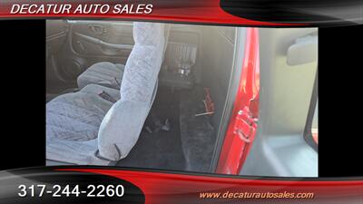 2001 GMC Sonoma SLS   - Photo 9 - Indianapolis, IN 46221