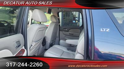 2009 Chevrolet Suburban LTZ   - Photo 9 - Indianapolis, IN 46221