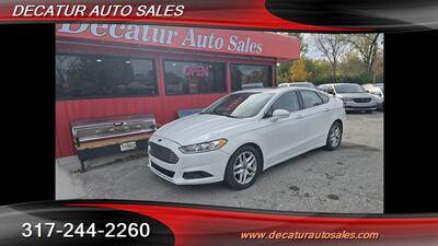 2015 Ford Fusion SE   - Photo 2 - Indianapolis, IN 46221