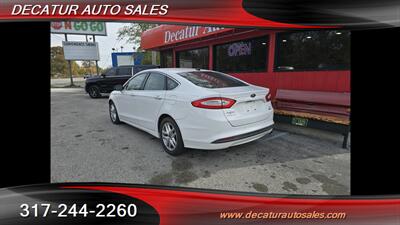 2015 Ford Fusion SE   - Photo 7 - Indianapolis, IN 46221