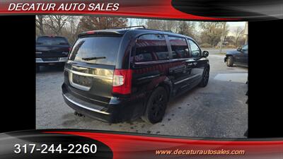 2016 Chrysler Town & Country Touring   - Photo 5 - Indianapolis, IN 46221