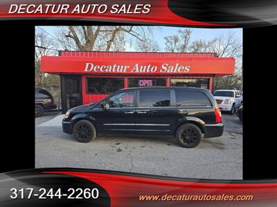 2016 Chrysler Town & Country Touring   - Photo 8 - Indianapolis, IN 46221