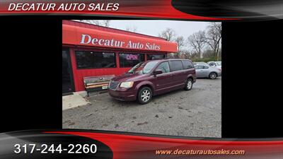 2008 Chrysler Town & Country Touring   - Photo 16 - Indianapolis, IN 46221