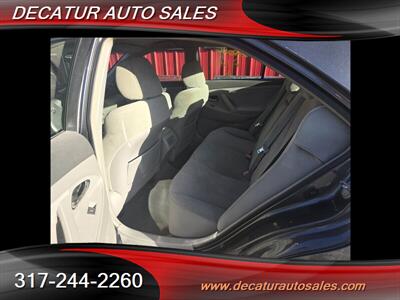 2010 Toyota Camry LE   - Photo 9 - Indianapolis, IN 46221